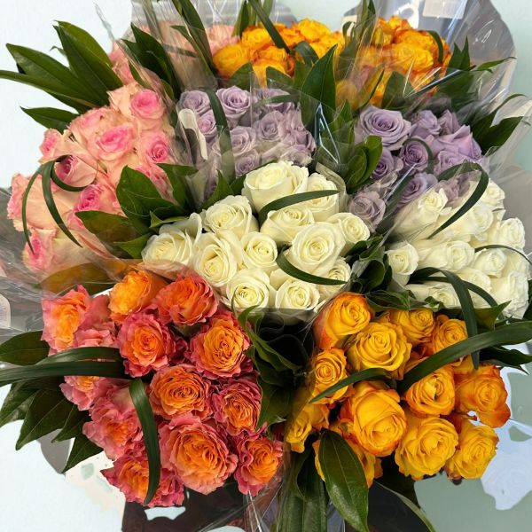 Assorted Roses Bouquets 